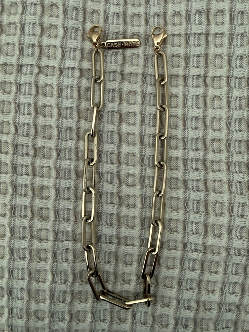 Case-Mate Gold Chain-Link Phone Holder - Gold Tone